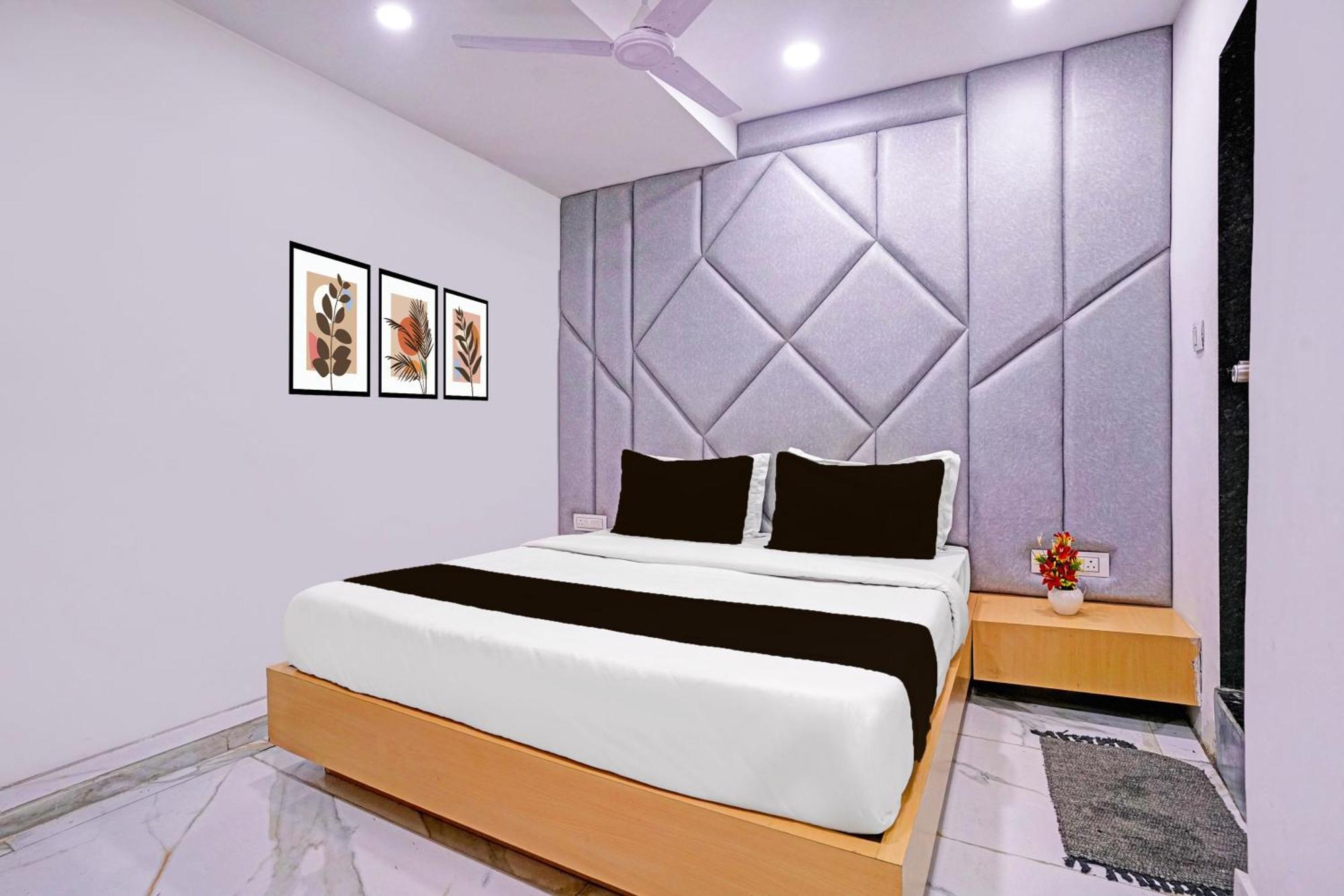 Hotel O Patang 24 Ahmedabad Buitenkant foto
